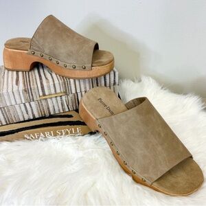 Pierre Dumas Sandals Taupe!